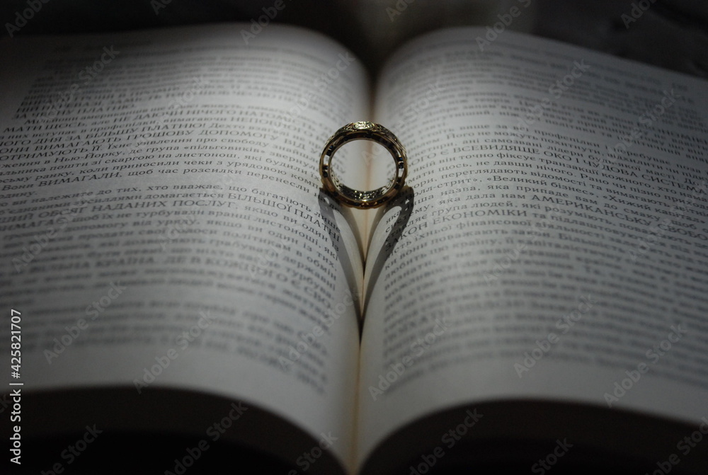 Fototapeta premium book with glasses