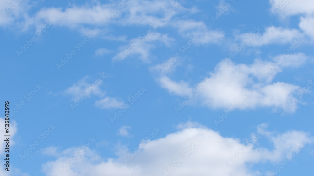 Fototapeta premium White clouds in blue sky.