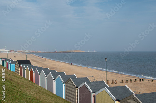 Stampa su tela Beach huts on the beach at Gorleston in Norfolk, UK