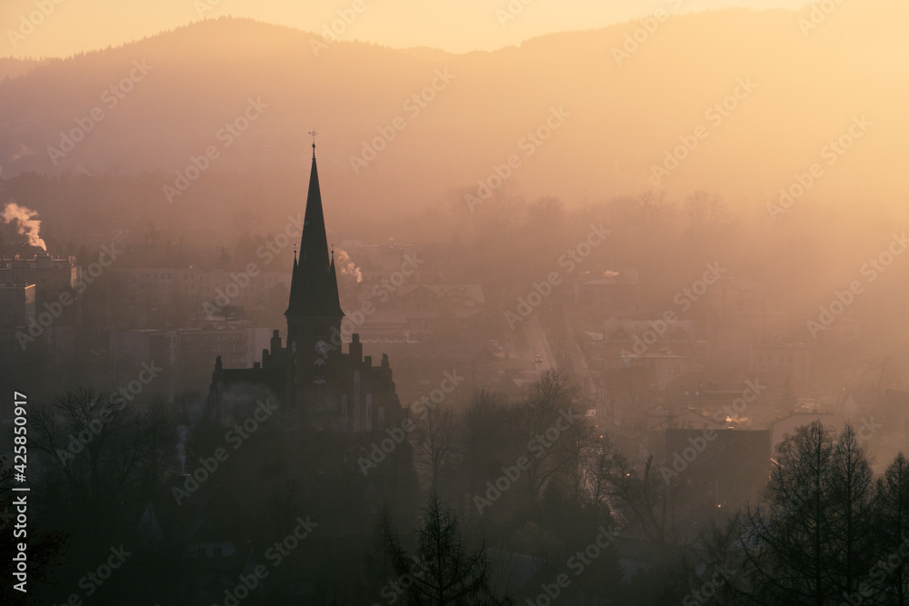 Fototapeta premium Rabka Zdrój o wschodzie słońca