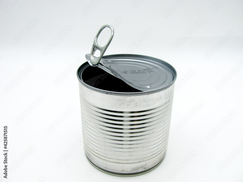 Tin can bagna with an open ring on a white background.