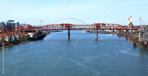 Portland, City of Bridges: Broadway Bridge (Medium distance) photo