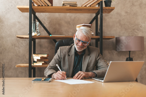 Canvas Print Signs a purchase agreement