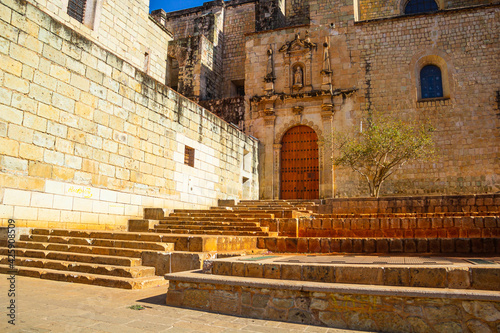 Oaxaca-México, iglesia de Santo Domingo de Guzman © Javier Narya