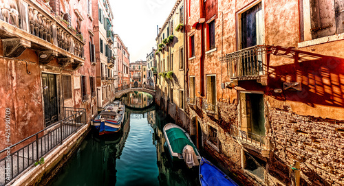 Wonderful Venice and its canals. Empty Venice. © cineuno