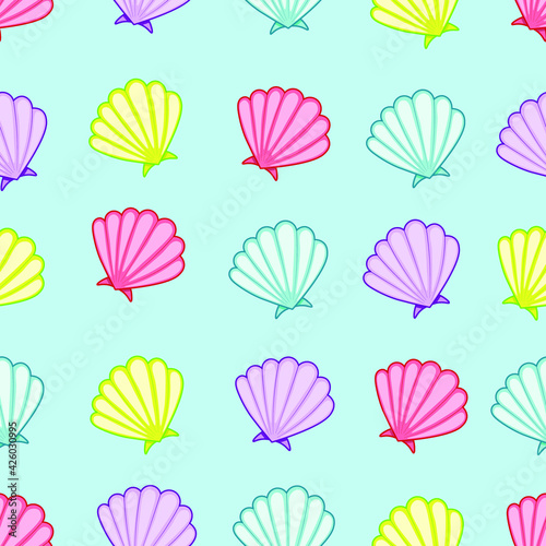 Seamless summer seashell pattern. Elements on a light blue background. © Елена Антипова
