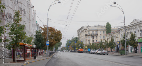 Картината върху платно On Bolshaya Sadovaya, after the rain, moving cars and citizens