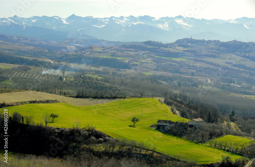 Fototapeta Naklejka Na Ścianę i Meble -  The hills of Piedmont in the province of Alessandria are very gentle with ancient villages and glimpses of the Alps