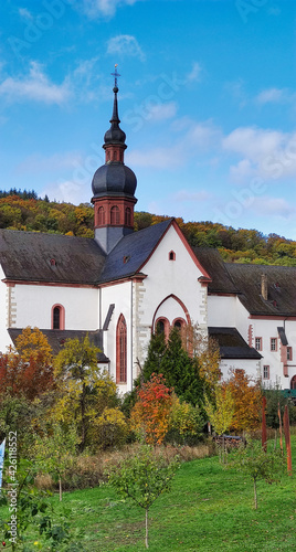 Kloster Ebersbach im Herbst