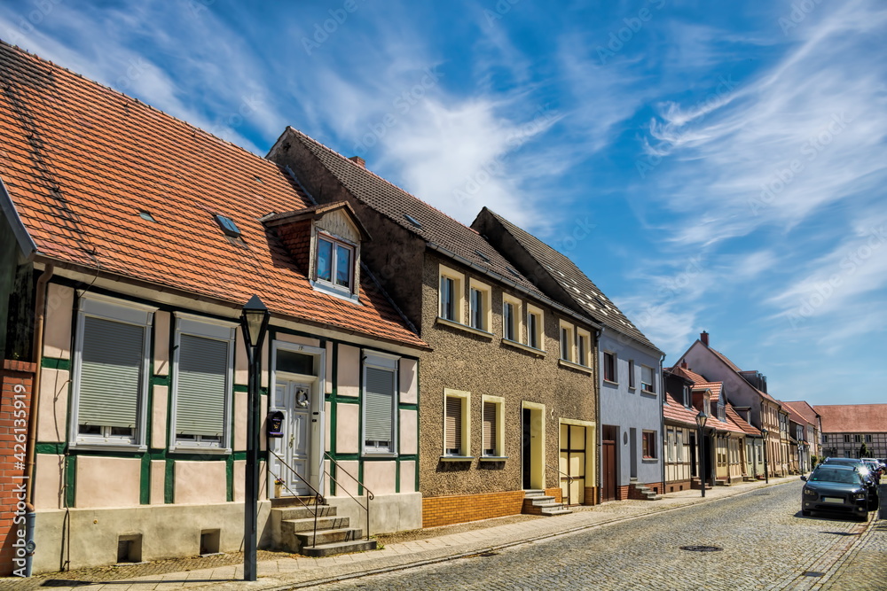kyritz, deutschland - strasse in der altstadt kyritz, deutschland - strasse in der altstadt