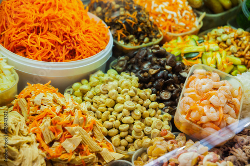 Selling various vegetables at the vegetable market