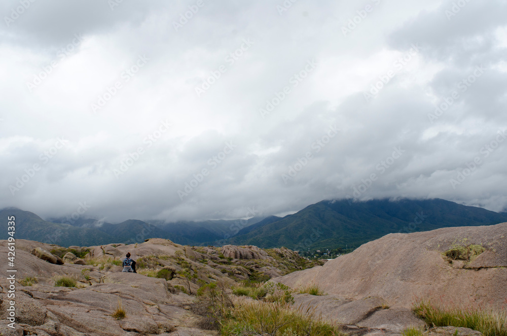 Montaña, paisaje, naturaleza, cerro, soledad, bosque, alturas, cielo, arboles