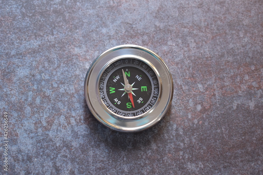 Metal round magnetic portable compass Metal round magnetic portable compass