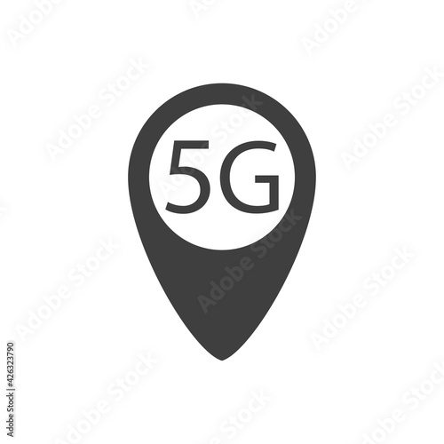 Logotipo de red inalámbrica o wifi de alta velocidad. Texto 5G en puntero de color gris