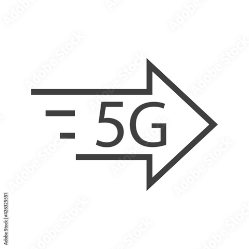 Logotipo de red inalámbrica o wifi de alta velocidad. Texto 5G con flecha con lineas de velocidad de color gris