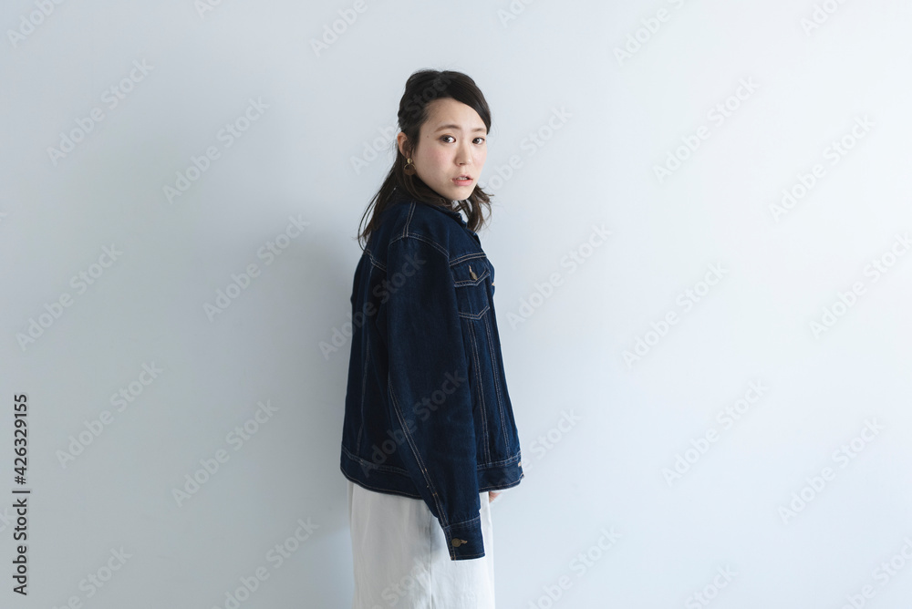 クールな女性 クールな女性