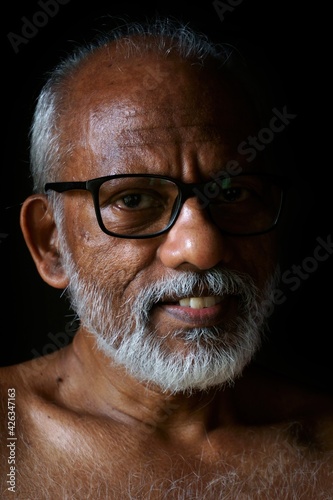 Portrait of Indian man (ID: 426347163)
