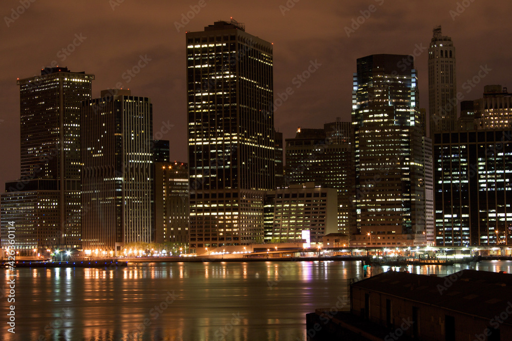 Fototapeta premium city skyline at night