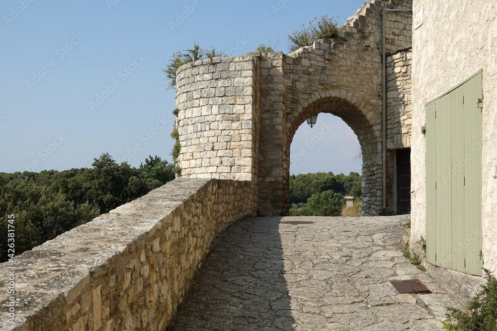 Tor am Schloss Le Barroux, Provence