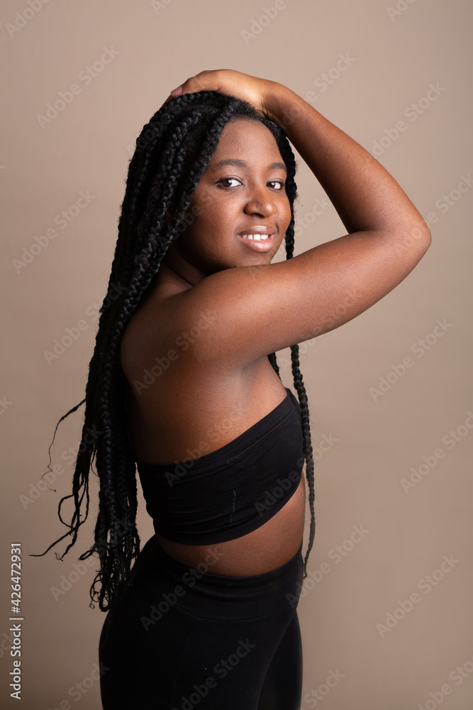 Naklejka premium portrait of a beautiful young african woman 