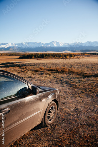Wallpaper Mural Auto trip to Kurai steppe in early autumn in Altay mountains Torontodigital.ca