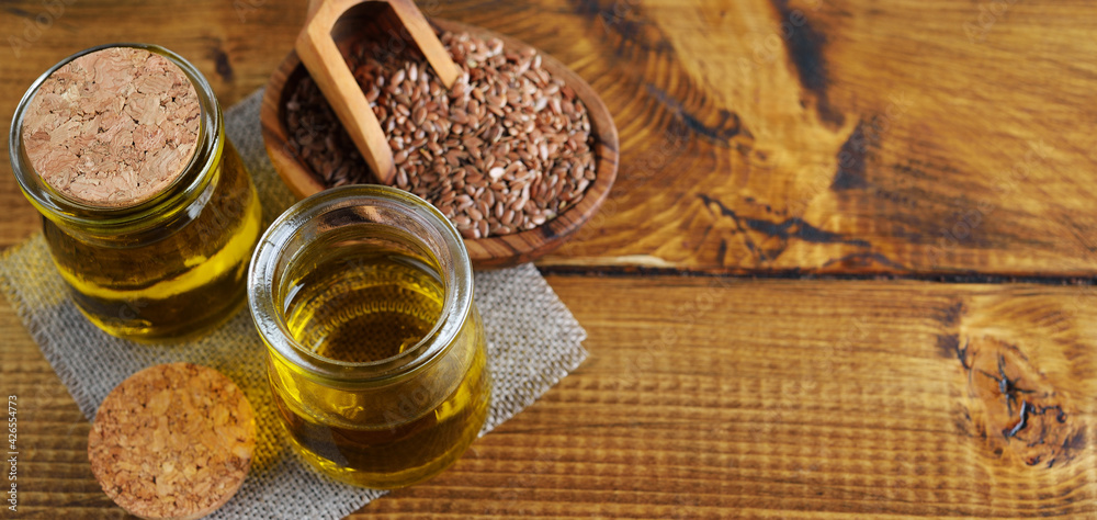 Fototapeta premium Organic raw flax seed oil