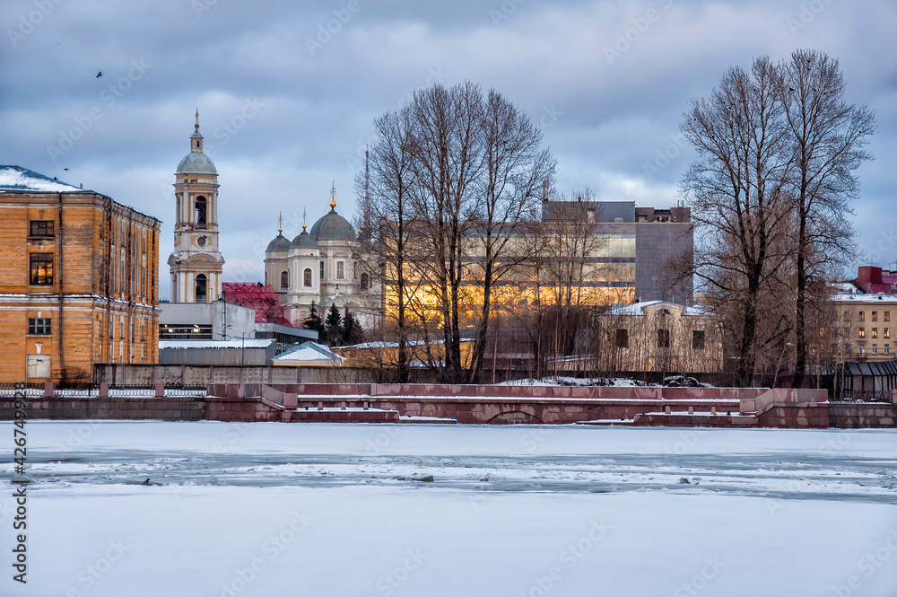 View of the Prince Vladimir Cathedral from the Makarov embankment.