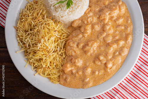 Refeição - Prato Feito - Arroz, batata palha e strogonoff de camarão