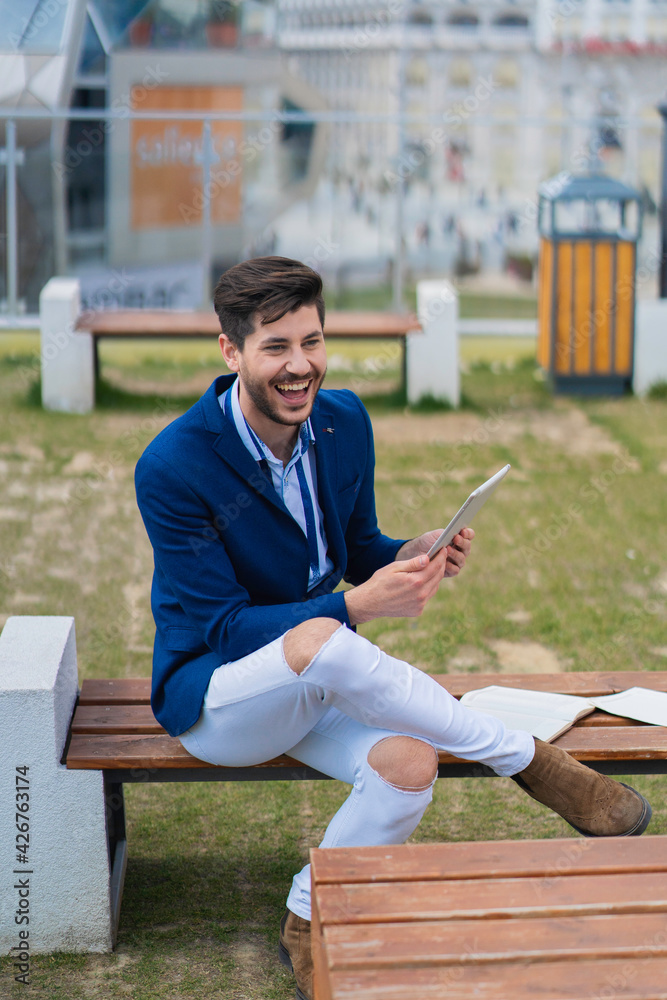 Obraz premium Businessman laughing