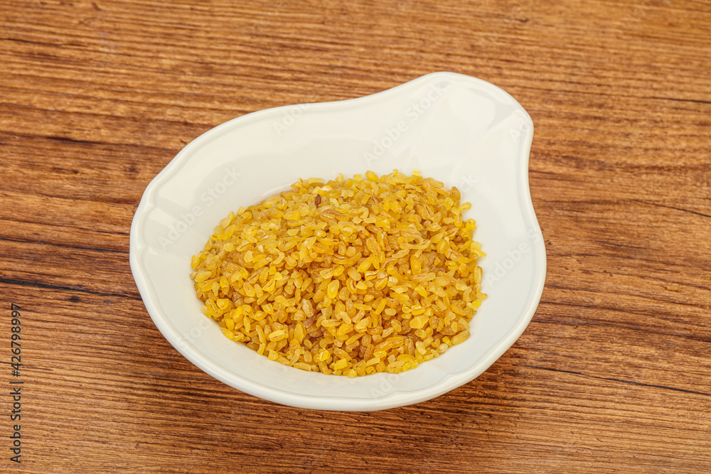 Vegetarian cuisine - dry bulgur for cooking Vegetarian cuisine - dry bulgur for cooking