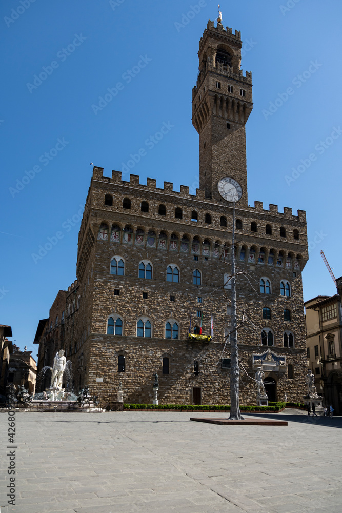 Firenze, Piazza della Signoria, Palazzo Vecchio con la Torre dell'Orologio