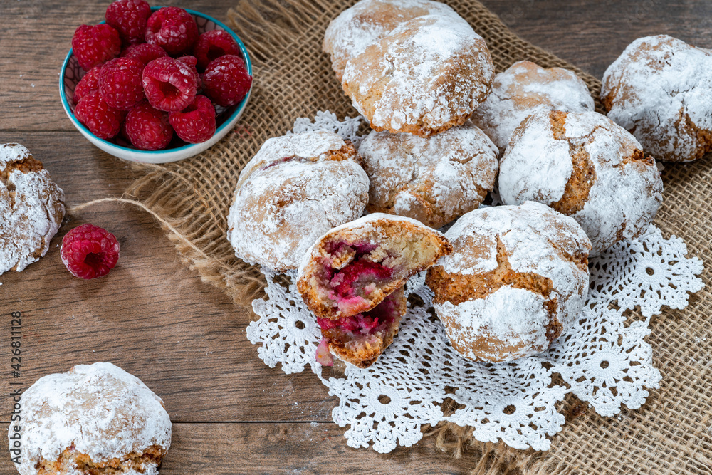 Raspberry amaretti biscuits Raspberry amaretti biscuits