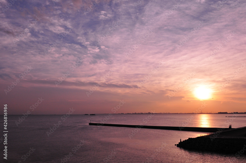 Naklejka premium 海岸の夕暮れ