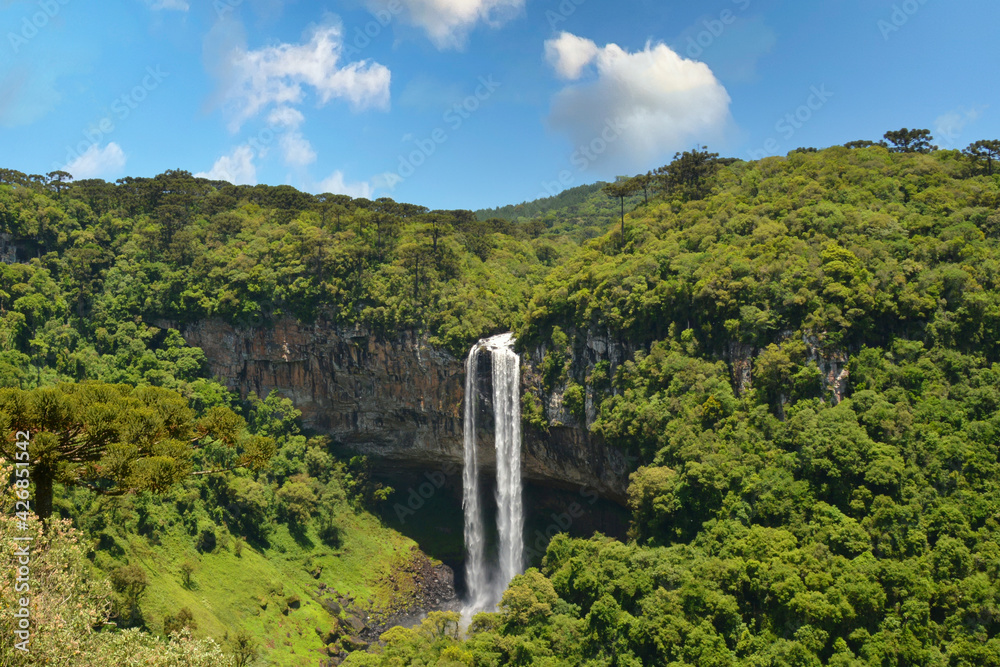Brazil, Rio Grande do Sul, Gramado Canela, Parque do Caracol Cascata Extraordinary Nature Waterfall