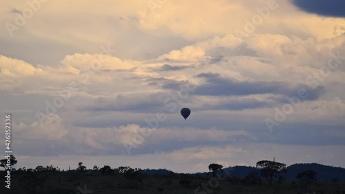 Time lapse of a ballon get high - Take off