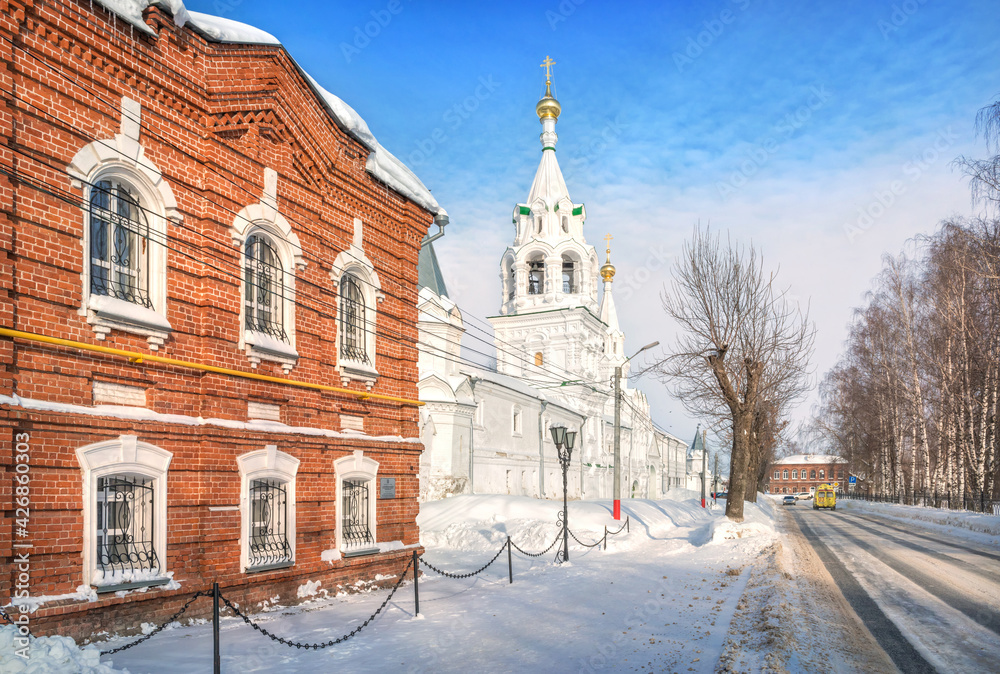 Kazan Gate Church in the Trinity Monastery and a brick building in Murom