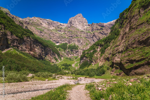 Cirque du fer à cheval, vallée du Giffre, haute Savoie