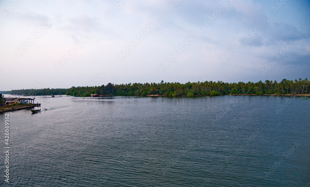 Kadinamkulam lake 