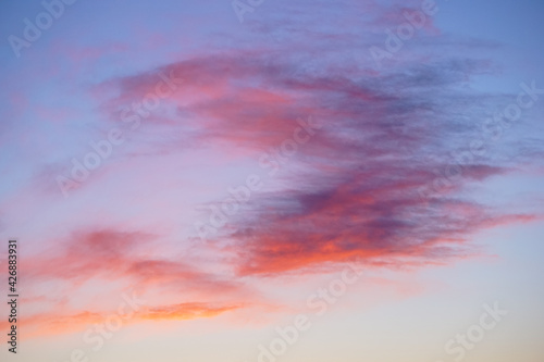 Fototapeta Naklejka Na Ścianę i Meble -  red clouds on sunset sky background