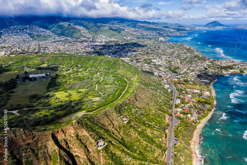 Road by the Diamond Head Mountain and Honolulu suburbs, Oahu Hawaii