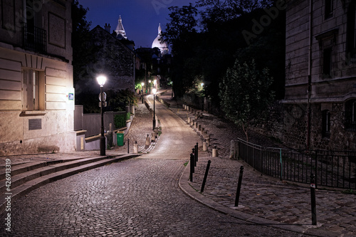 Montmatre street photo