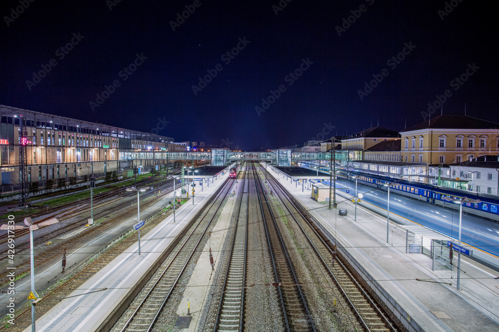Fototapeta premium station at night