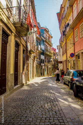 Fototapeta Naklejka Na Ścianę i Meble -  Street from Porto