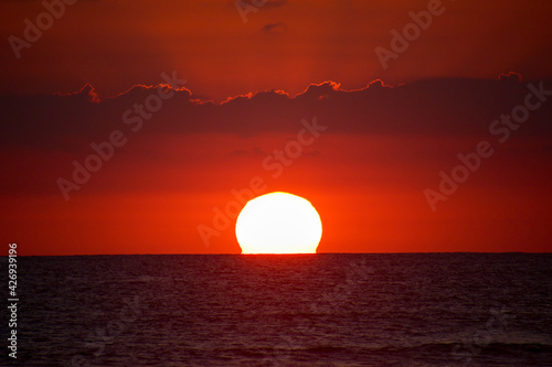Fototapeta Naklejka Na Ścianę i Meble -  Sunset over the ocean in Santa Teresa, Costa Rica