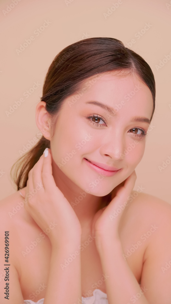 Beautiful face of Asian young woman with natural skin. Portrait of attractive girl with soft makeup and perfectly beautiful skin. Beautiful face of Asian young woman with natural skin. Portrait of attractive girl with soft makeup and perfectly beautiful skin.