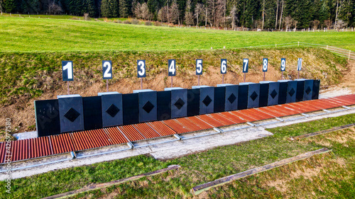 Mitten auf dem Land, Kugelfanganlage in de Schweiz 