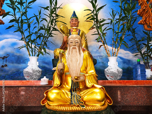 Statue of Chinese religious gods in the Chinese shrine