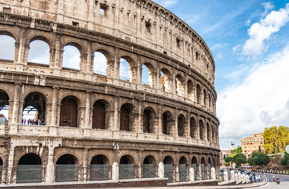 イタリアローマ、古代ローマ建築の傑作 世界遺産コロッセオ