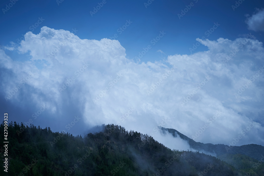 奥多摩、雲取山の登山風景