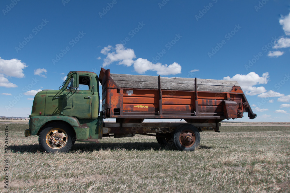 Fototapeta premium Old Farm Truck